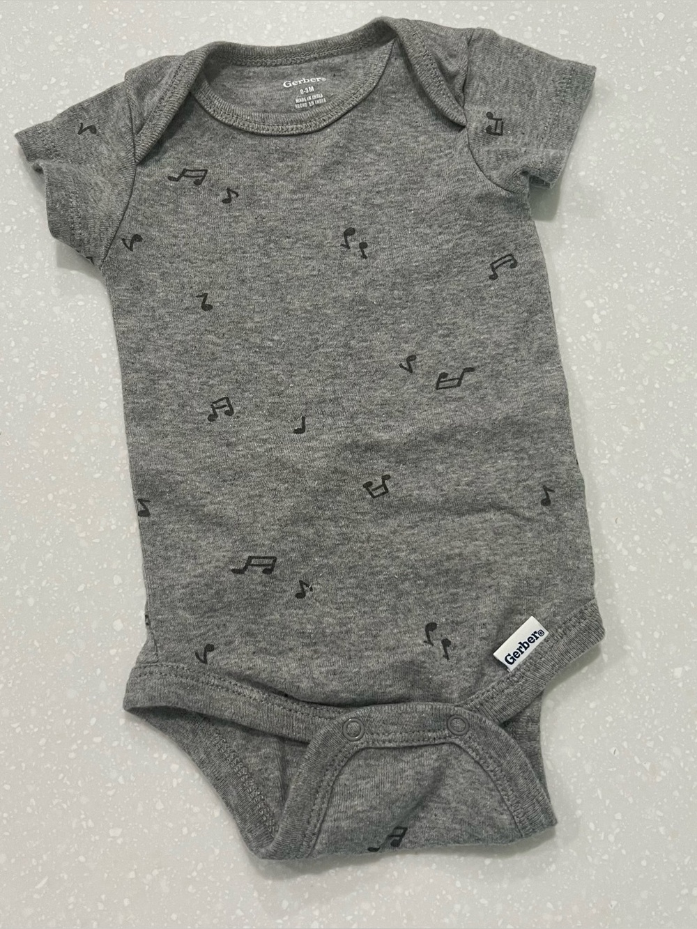 5 x $15 Gerber Onesie 0-3m